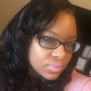 Meet your Posher, Lakeisha